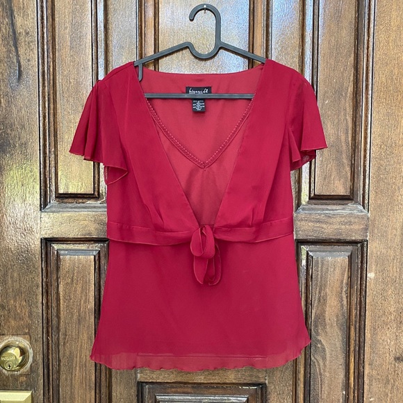 flowy red blouse - Picture 2 of 2